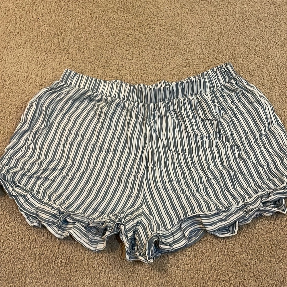 American Eagle Soft/ flowy shorts